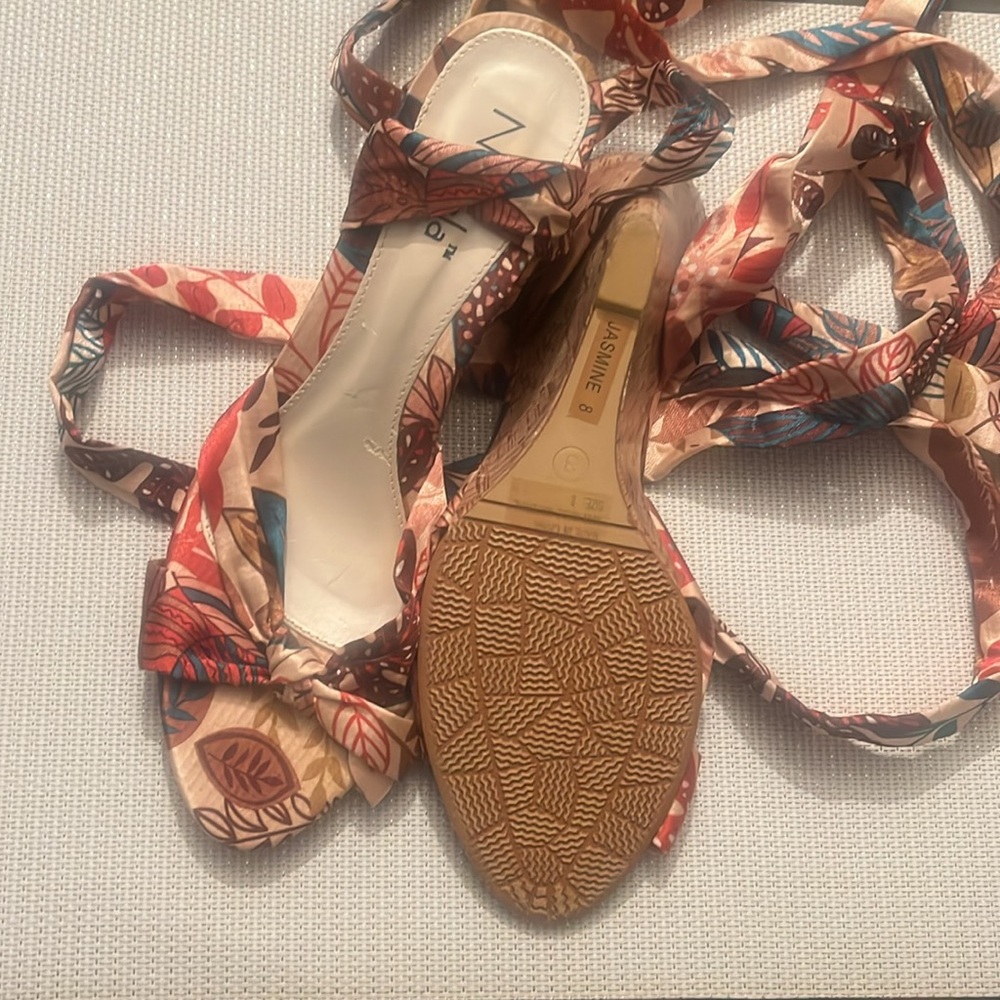 ☀Novela Jasmine Satin Tie Up Wedges: Summery Style in Size 8